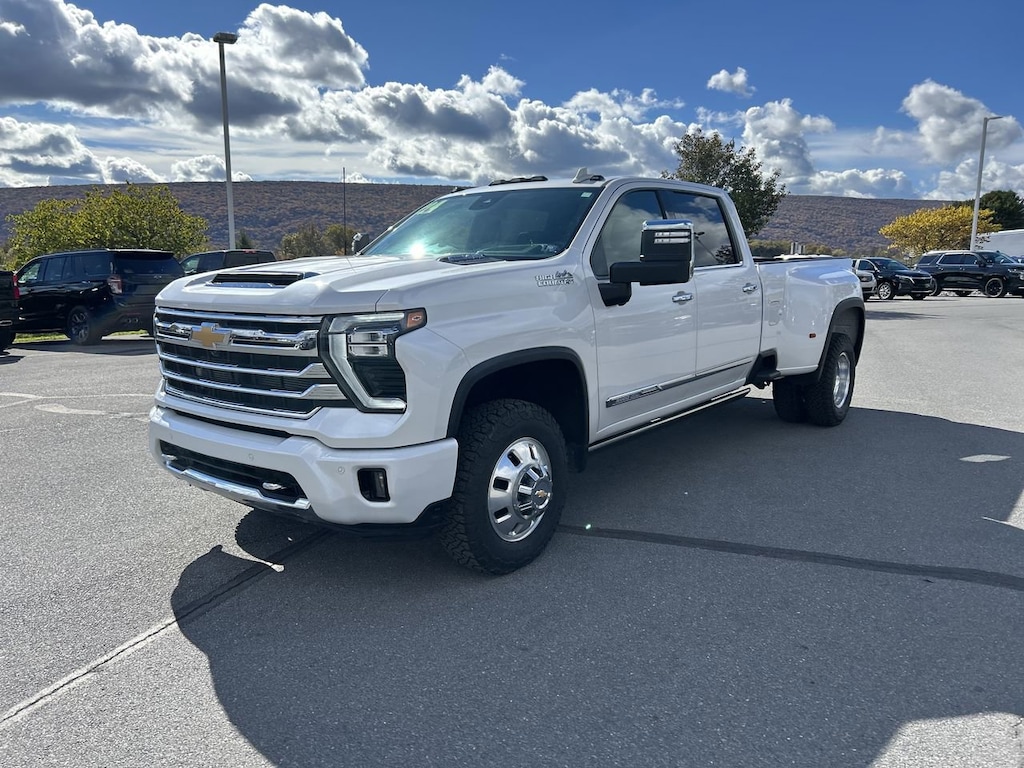 Used 2024 Chevrolet Silverado 3500 HD High Country Truck Crew Cab
