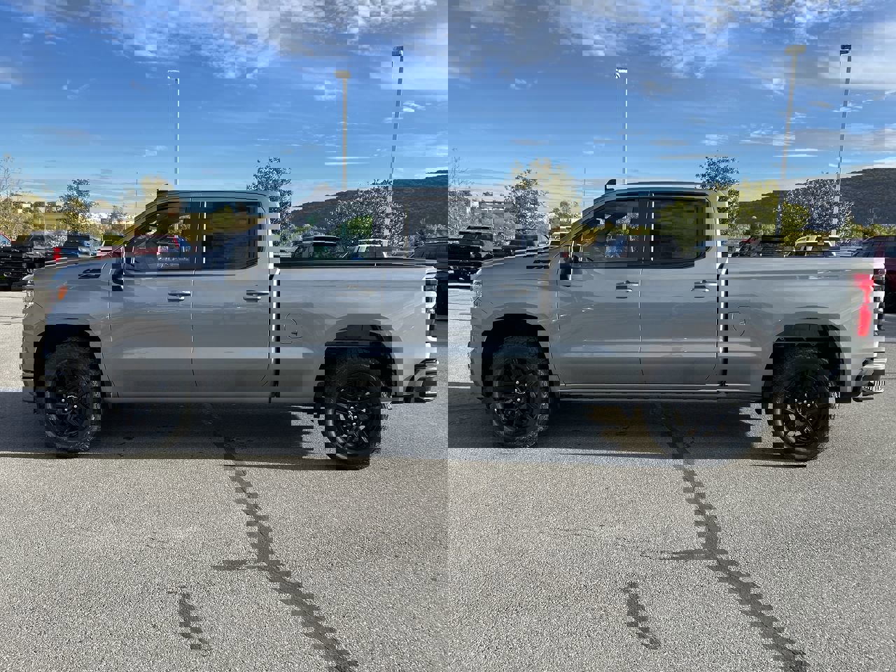 2026 Chevrolet Silverado 1500 RST photo 4