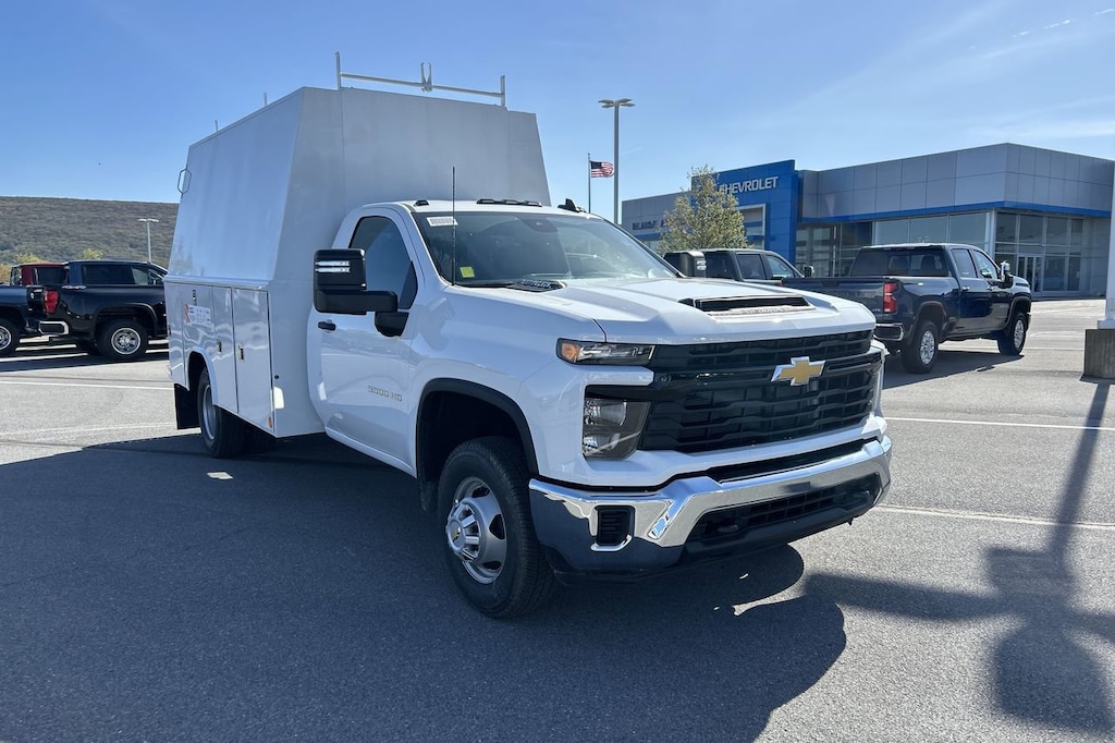 New 2025 Chevrolet Silverado 3500HD Chassis Work Truck Truck Regular Cab