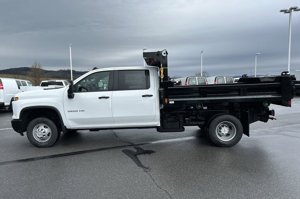 New 2025 Chevrolet Silverado 3500HD Chassis Work Truck Truck Crew Cab