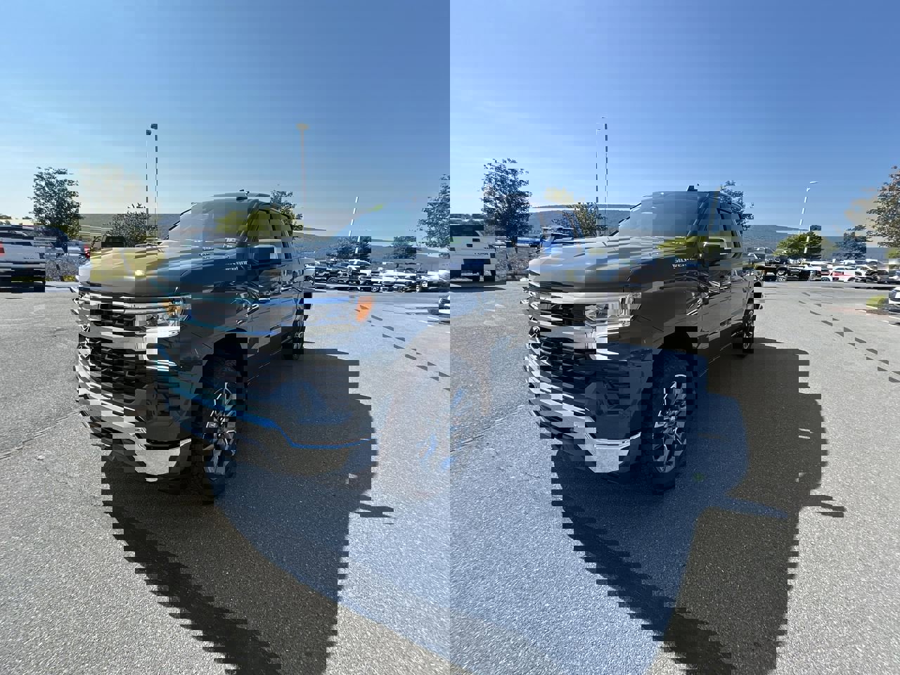 2026 Chevrolet Silverado 1500 LT photo 3