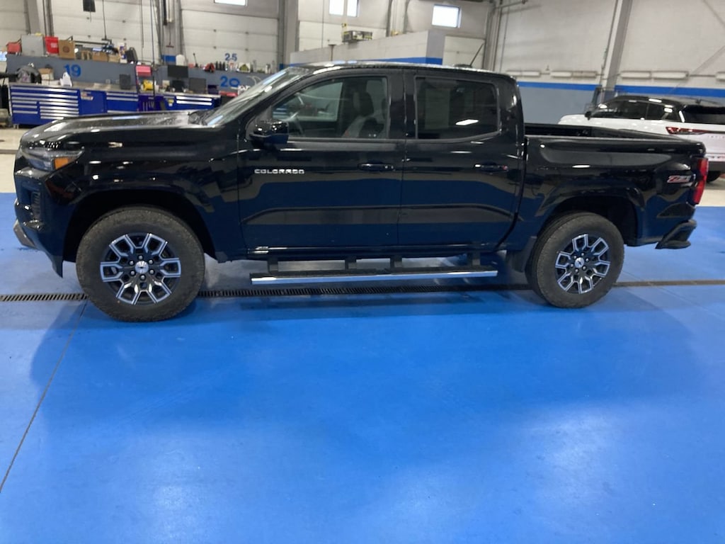 Used 2023 Chevrolet Colorado Z71 Truck Crew Cab