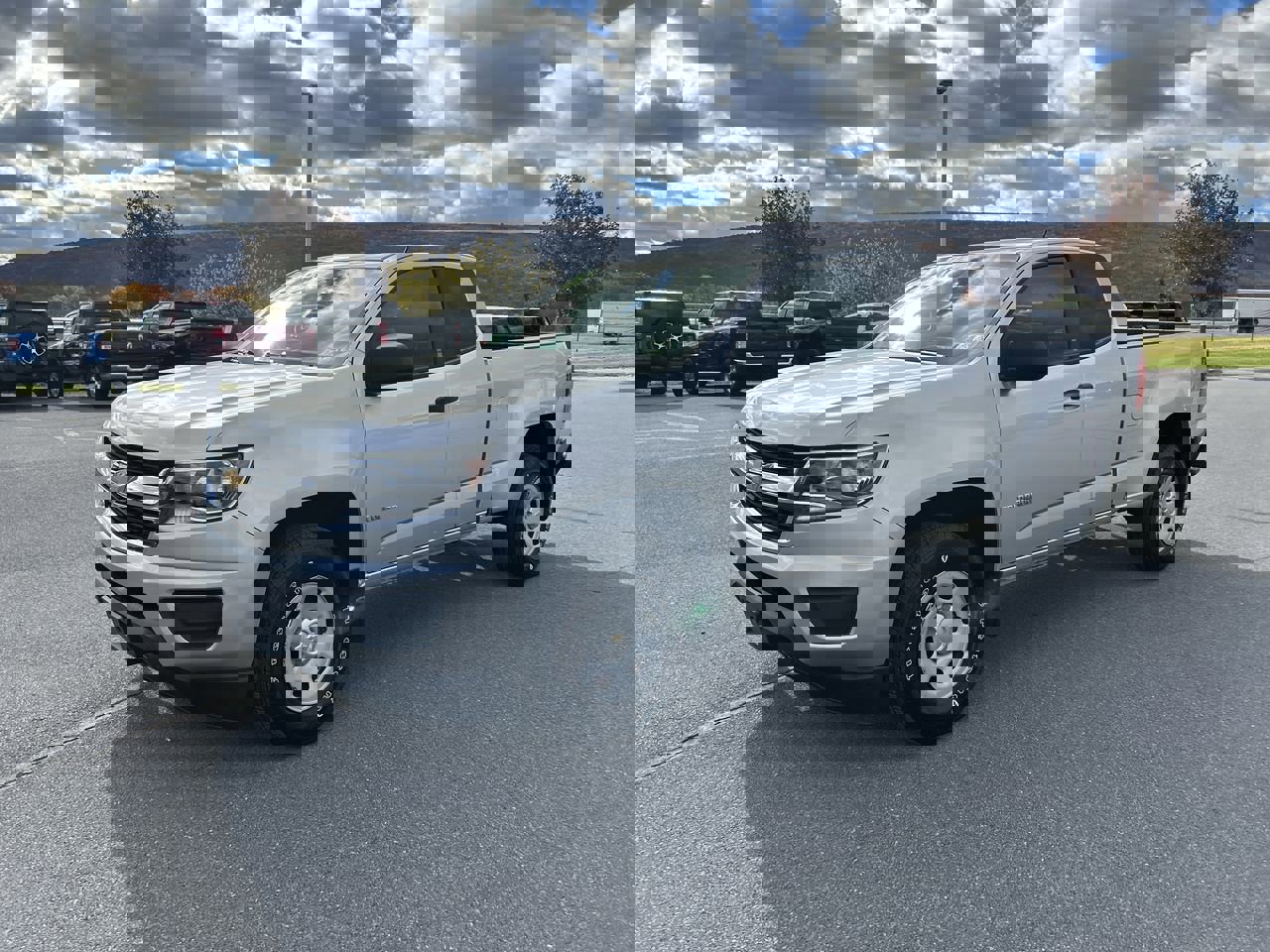 2015 Chevrolet Colorado Base photo 3