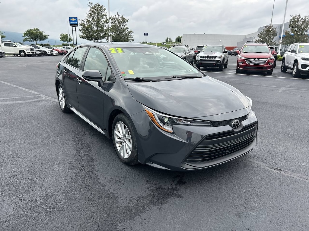 Used 2023 Toyota Corolla LE Sedan