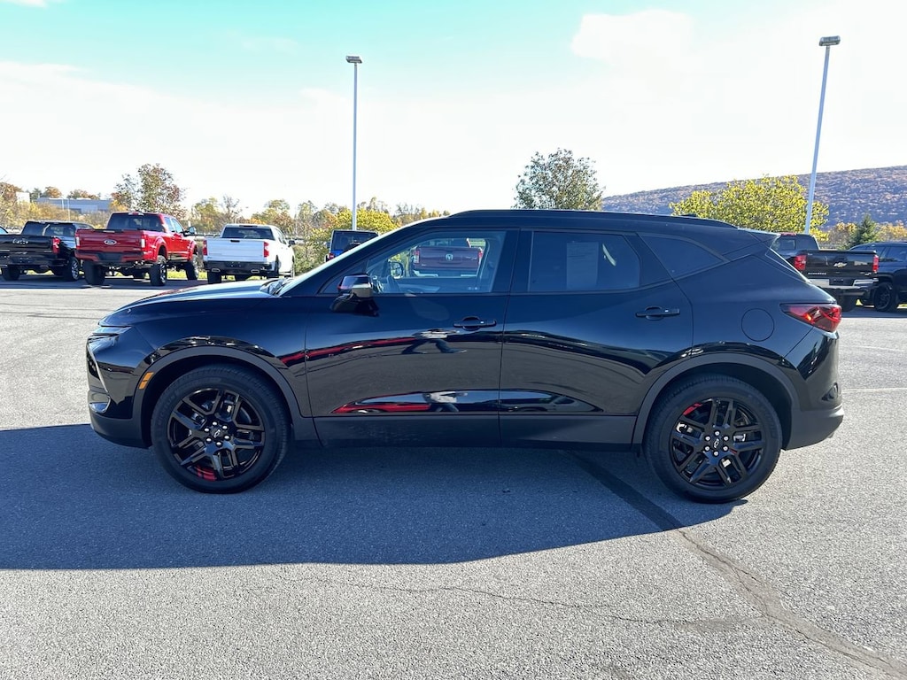 Used 2025 Chevrolet Blazer LT w/3LT SUV