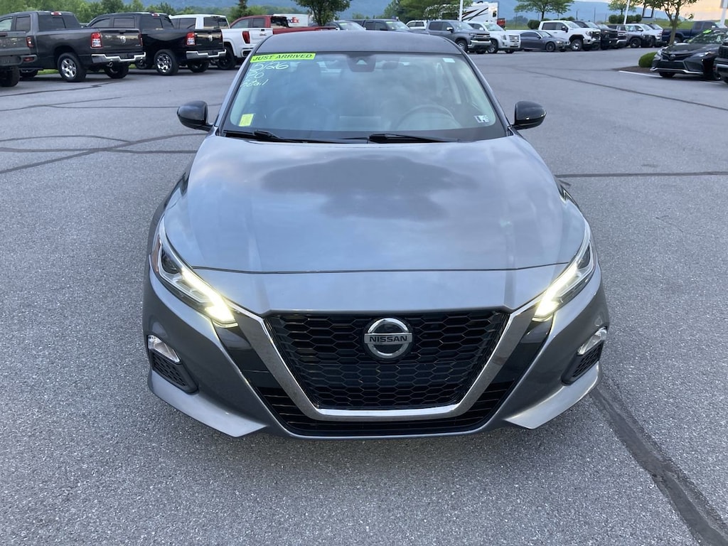 Used 2020 Nissan Altima 2.5 SR Sedan