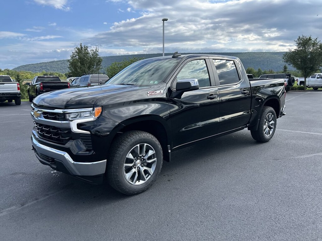 New 2026 Chevrolet Silverado 1500 LT Truck Crew Cab