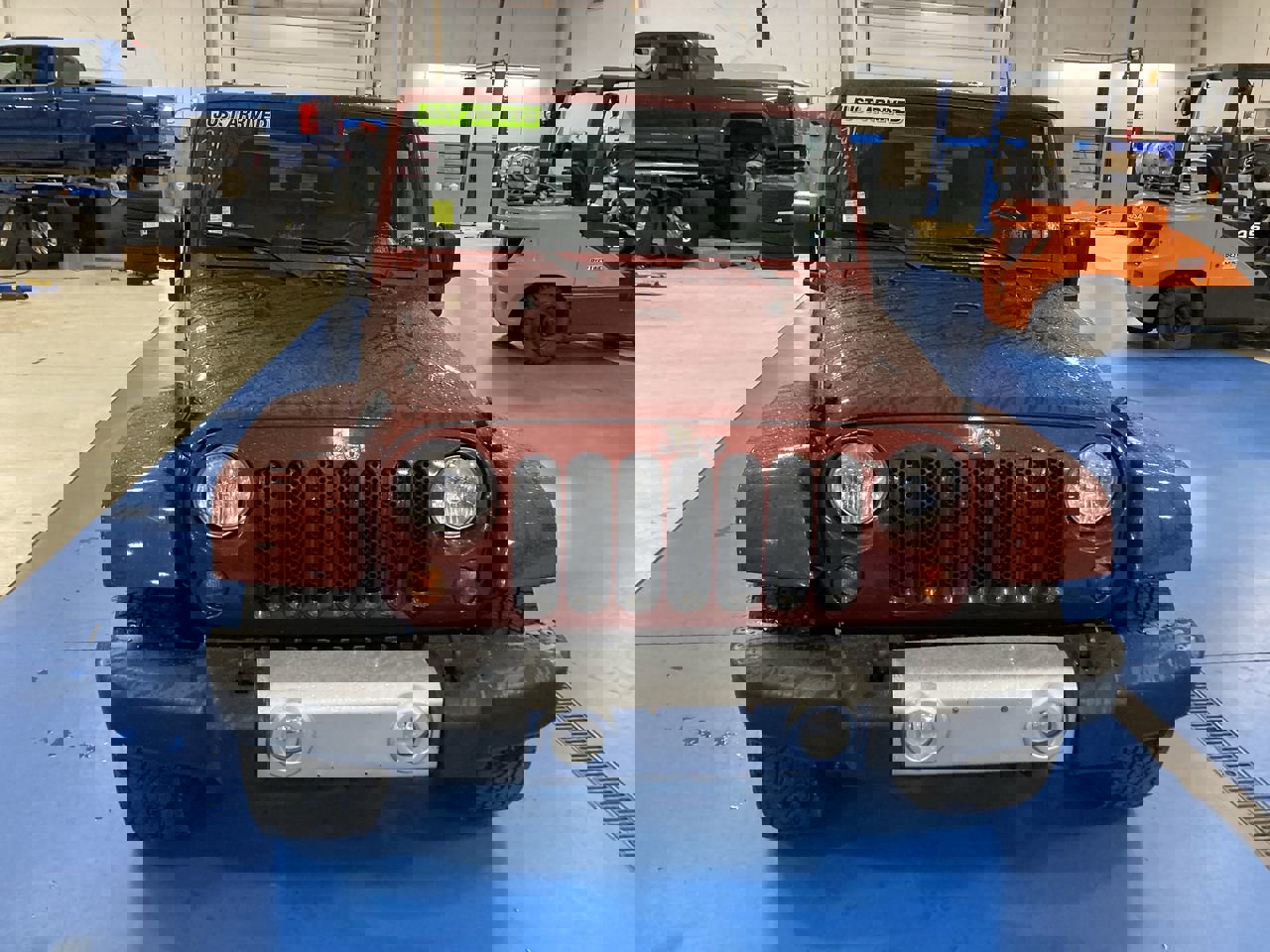 2010 Jeep Wrangler Sahara photo 2