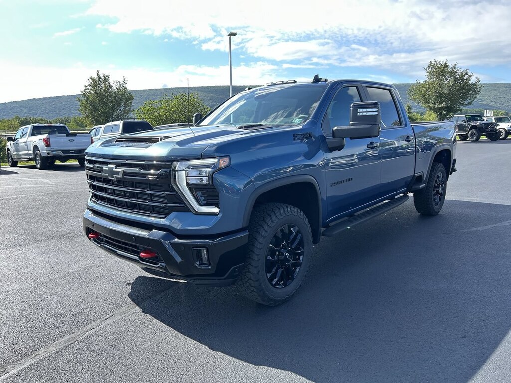 New 2026 Chevrolet Silverado 2500 HD LT Truck Crew Cab