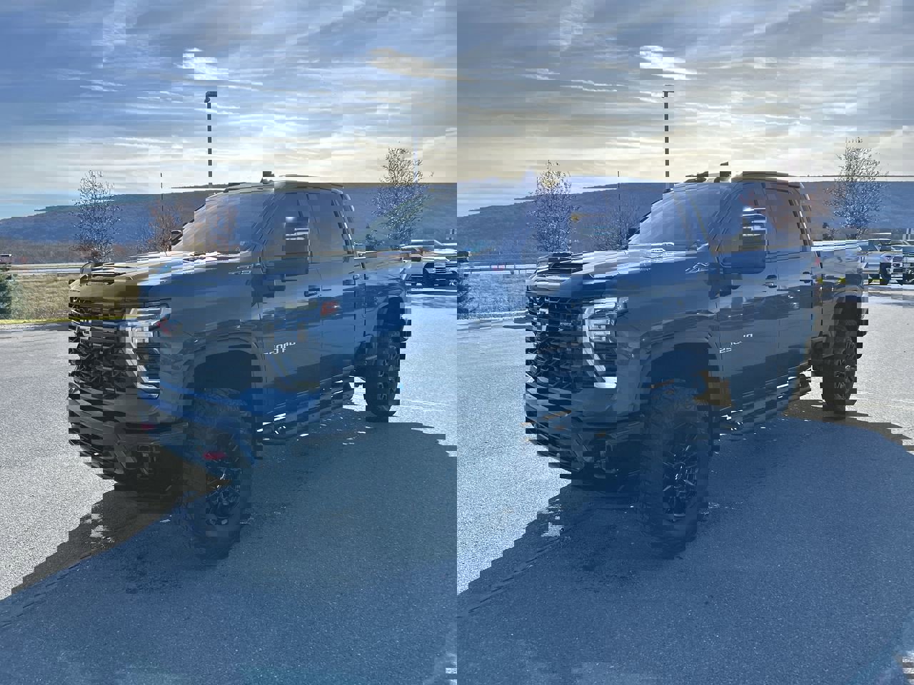 2024 Chevrolet Silverado 2500HD ZR2 photo 3