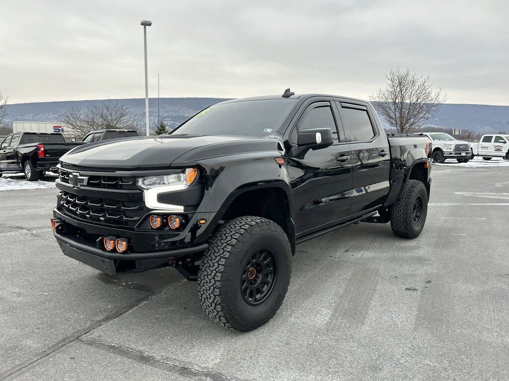 Used 2025 Chevrolet Silverado 1500 LTZ Truck Crew Cab