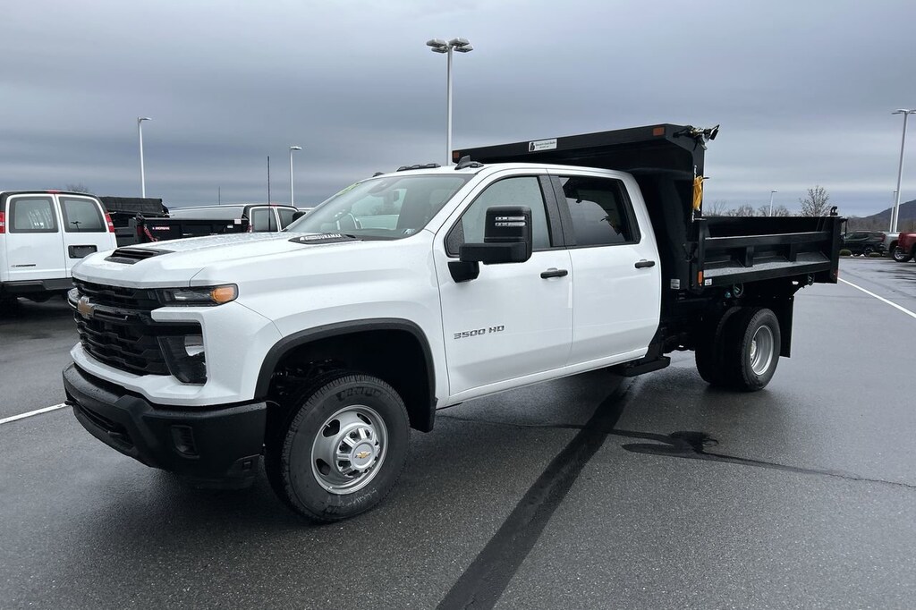 New 2025 Chevrolet Silverado 3500HD Chassis Work Truck Truck Crew Cab