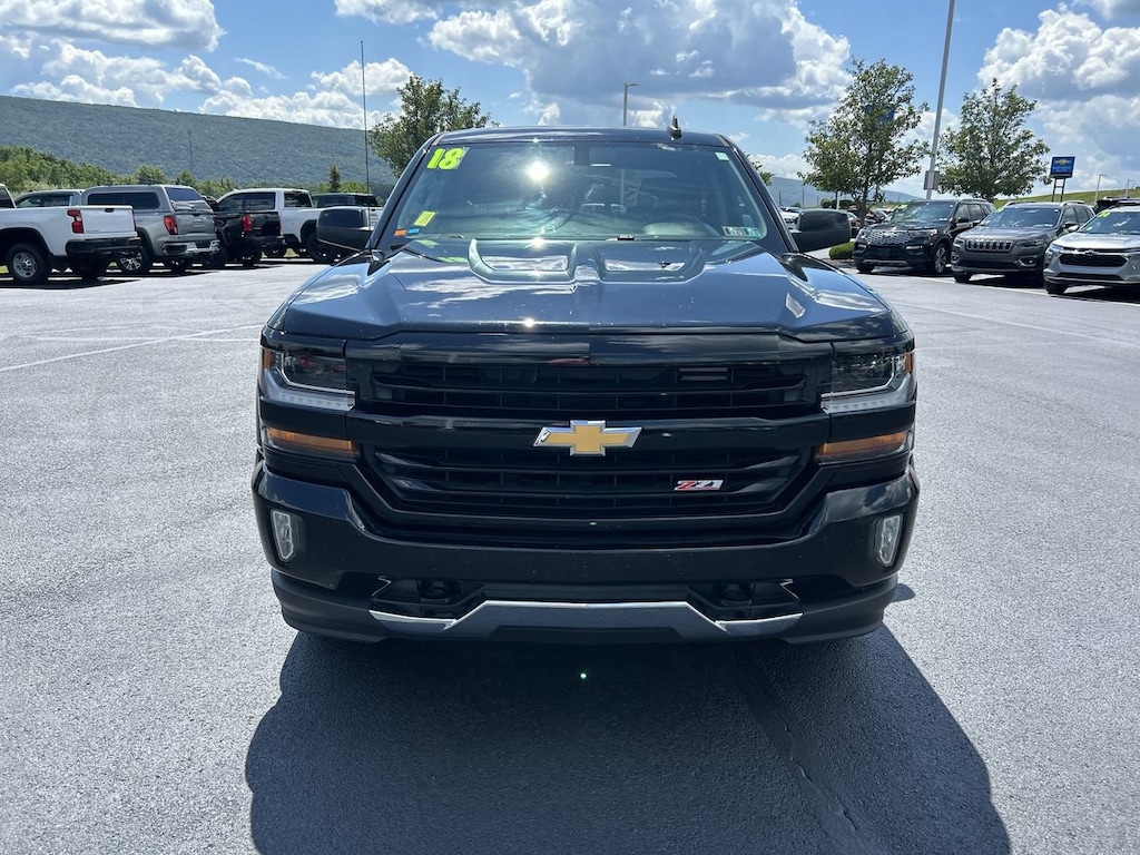 Used 2018 Chevrolet Silverado 1500 LT w/2LT Truck Crew Cab