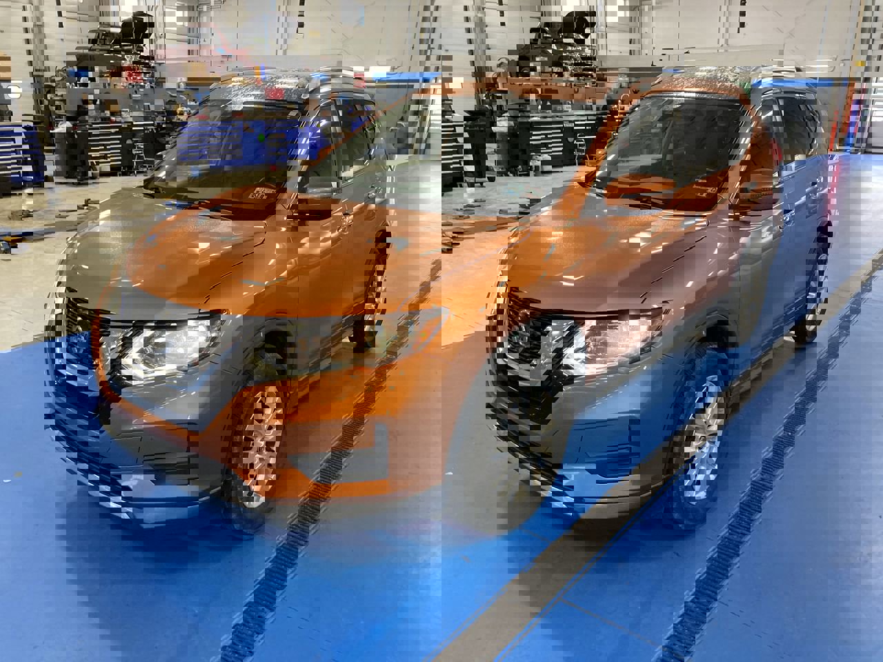2019 Nissan Rogue SV photo 3