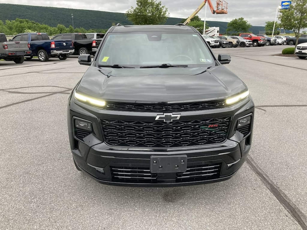 Used 2024 Chevrolet Traverse RS SUV