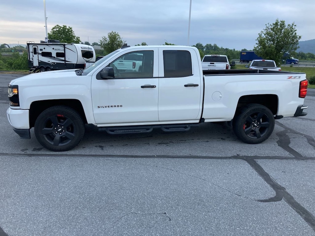 Used 2017 Chevrolet Silverado 1500 LT Truck Double Cab