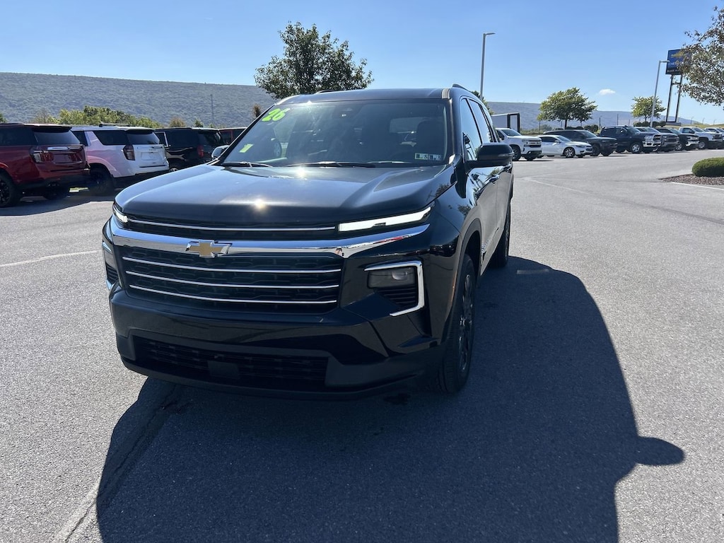 New 2026 Chevrolet Traverse AWD LT SUV