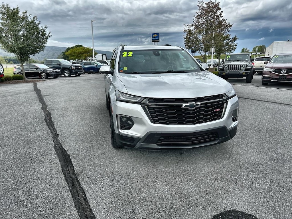 Used 2022 Chevrolet Traverse RS SUV