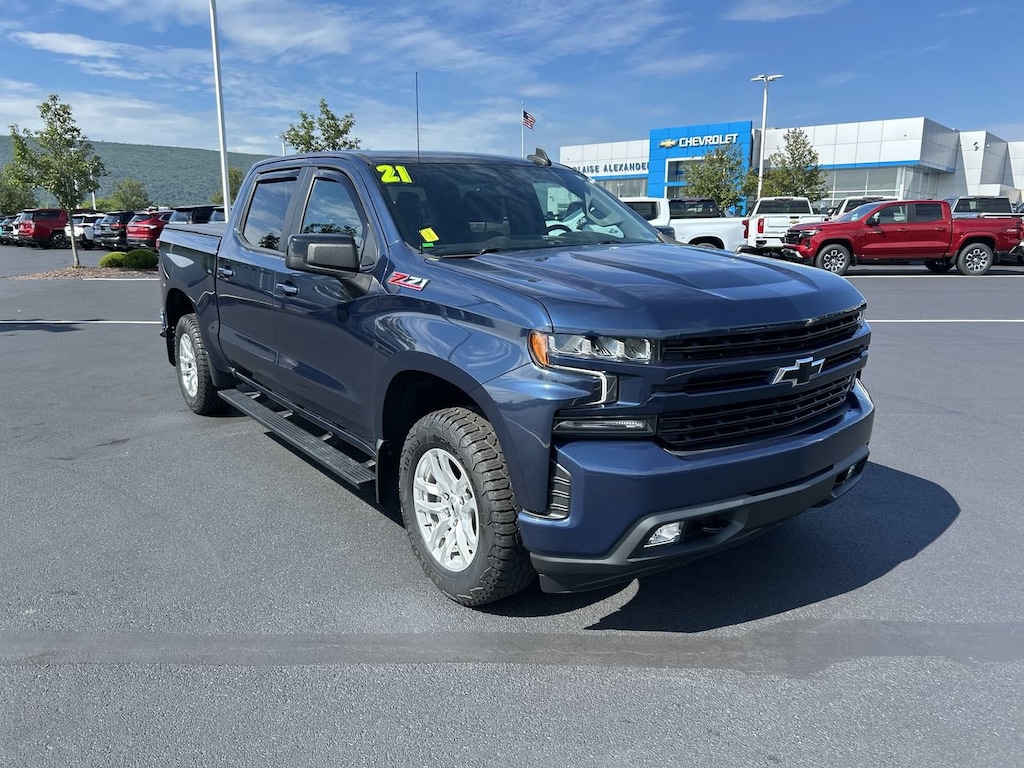 Used 2021 Chevrolet Silverado 1500 RST Truck Crew Cab