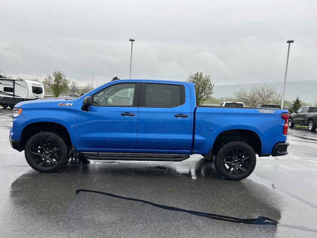 Used 2025 Chevrolet Silverado 1500 LT Trail Boss Truck Crew Cab
