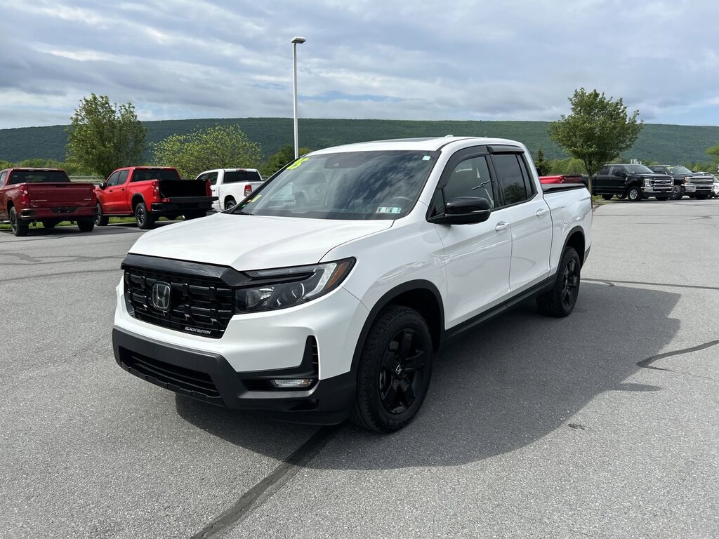 Used 2025 Honda Ridgeline Black Edition Truck Crew Cab
