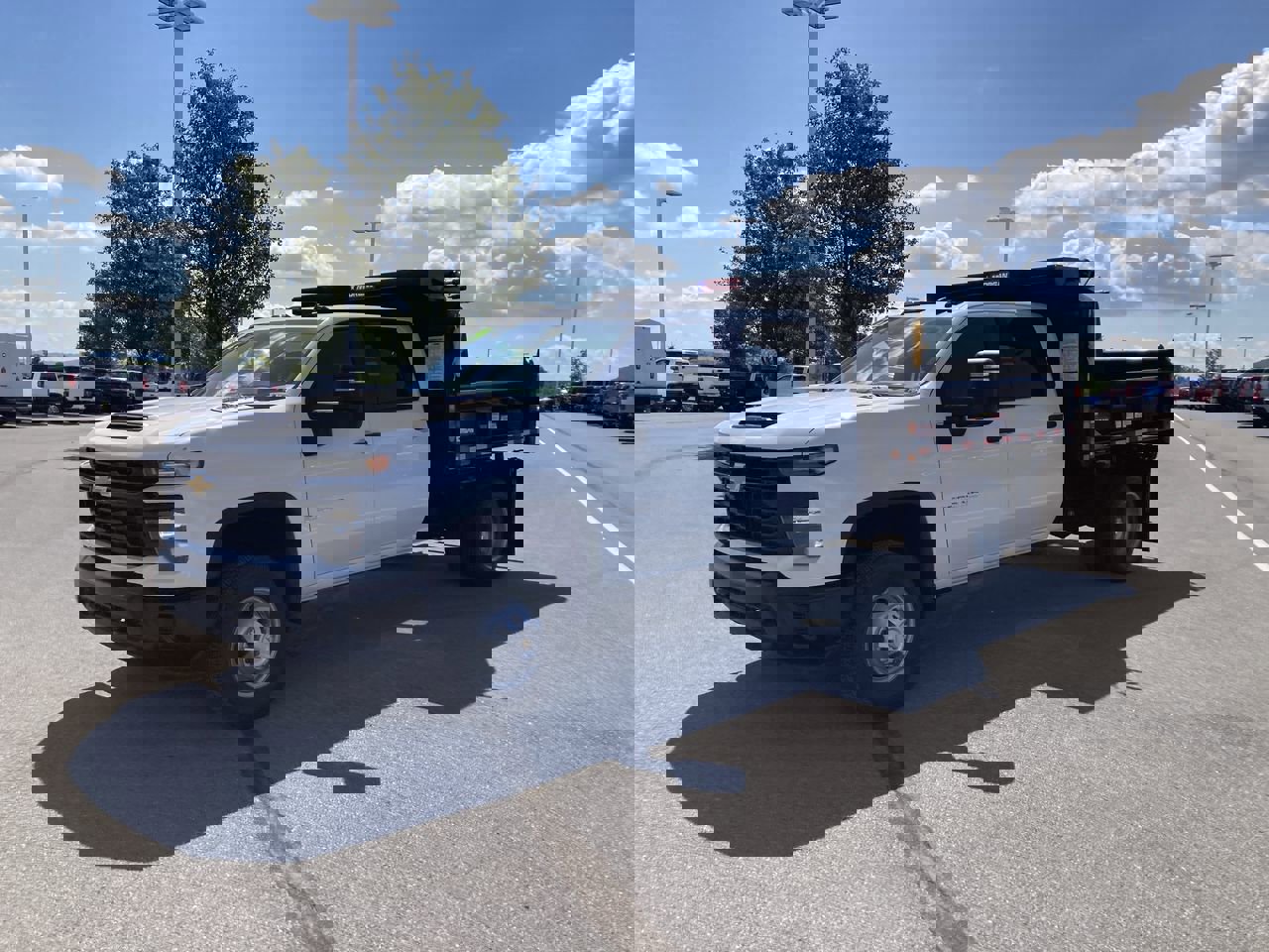 2024 Chevrolet Silverado 3500HD Work Truck photo 3