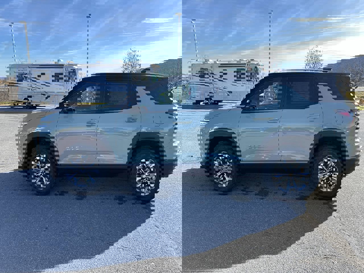 2026 Chevrolet Equinox LT photo 4