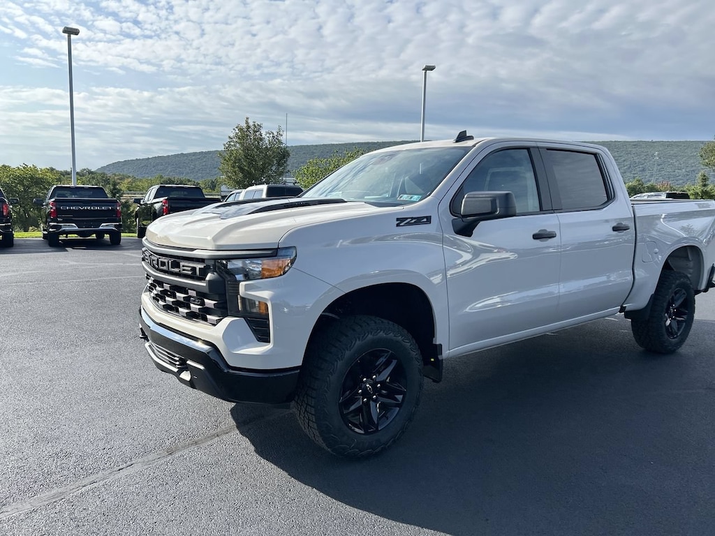 New 2026 Chevrolet Silverado 1500 Custom Trail Boss Truck Crew Cab