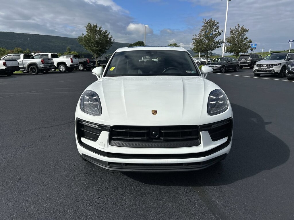 Used 2025 Porsche Macan SUV
