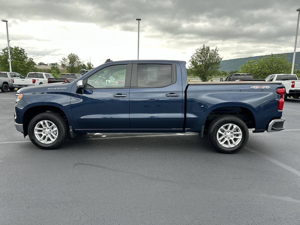 Used 2023 Chevrolet Silverado 1500 LT Truck Crew Cab