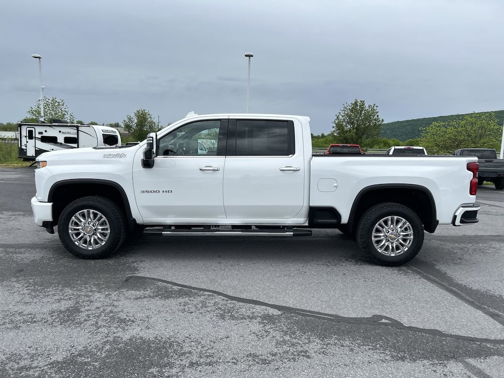 Used 2022 Chevrolet Silverado 3500 HD High Country Truck Crew Cab