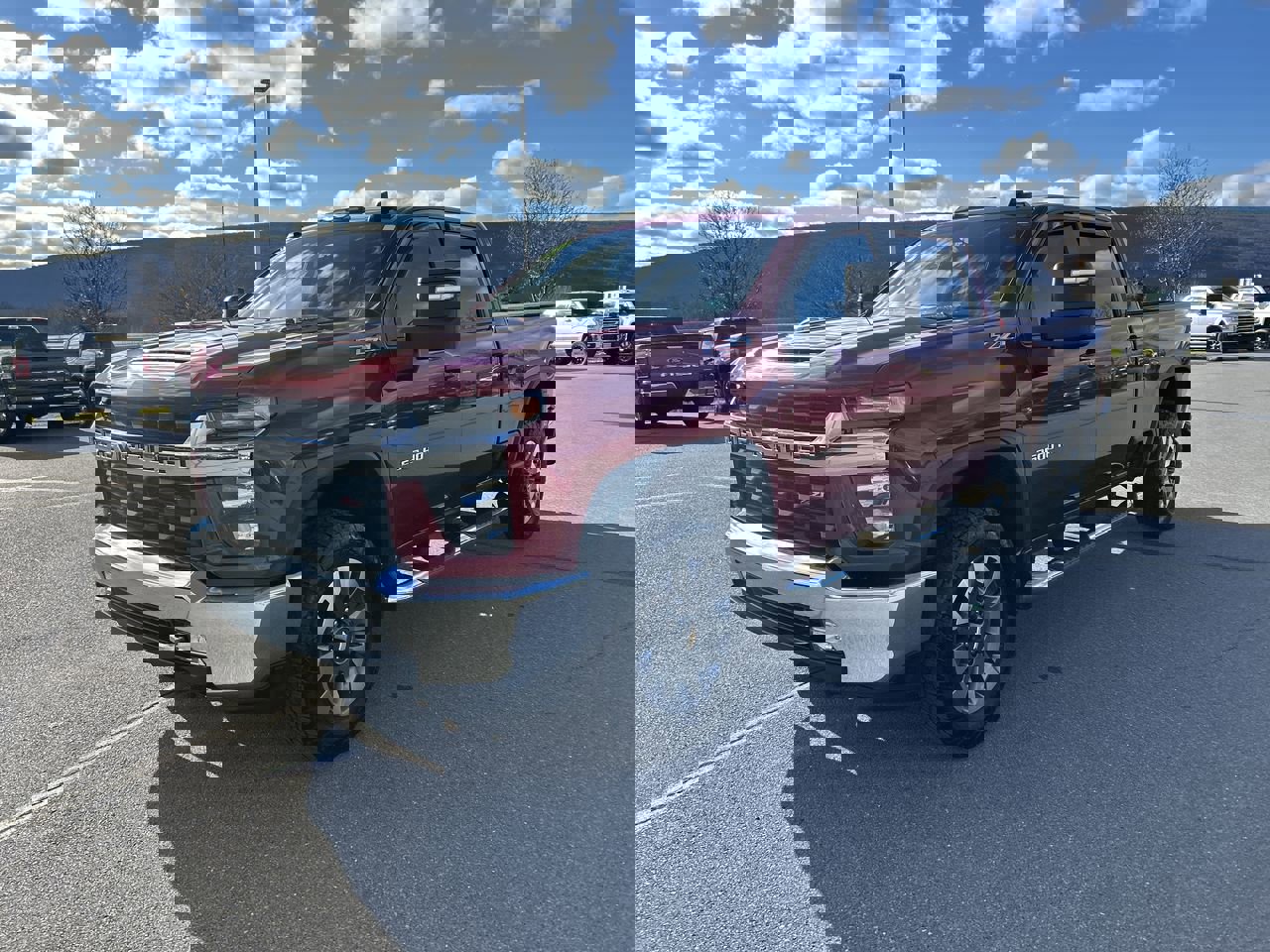 2022 Chevrolet Silverado 2500HD LT photo 3