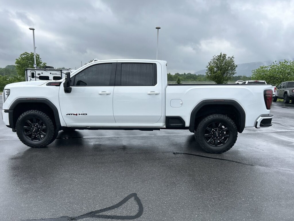 Used 2024 GMC Sierra 2500 HD AT4 Truck Crew Cab