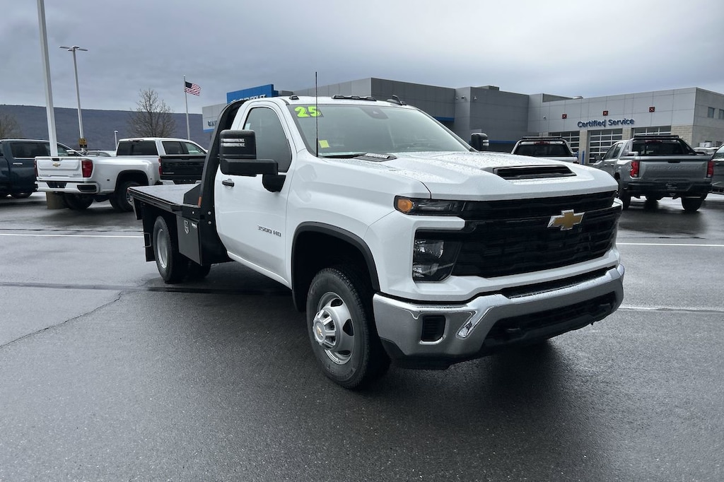New 2025 Chevrolet Silverado 3500HD Chassis Work Truck Truck Regular Cab