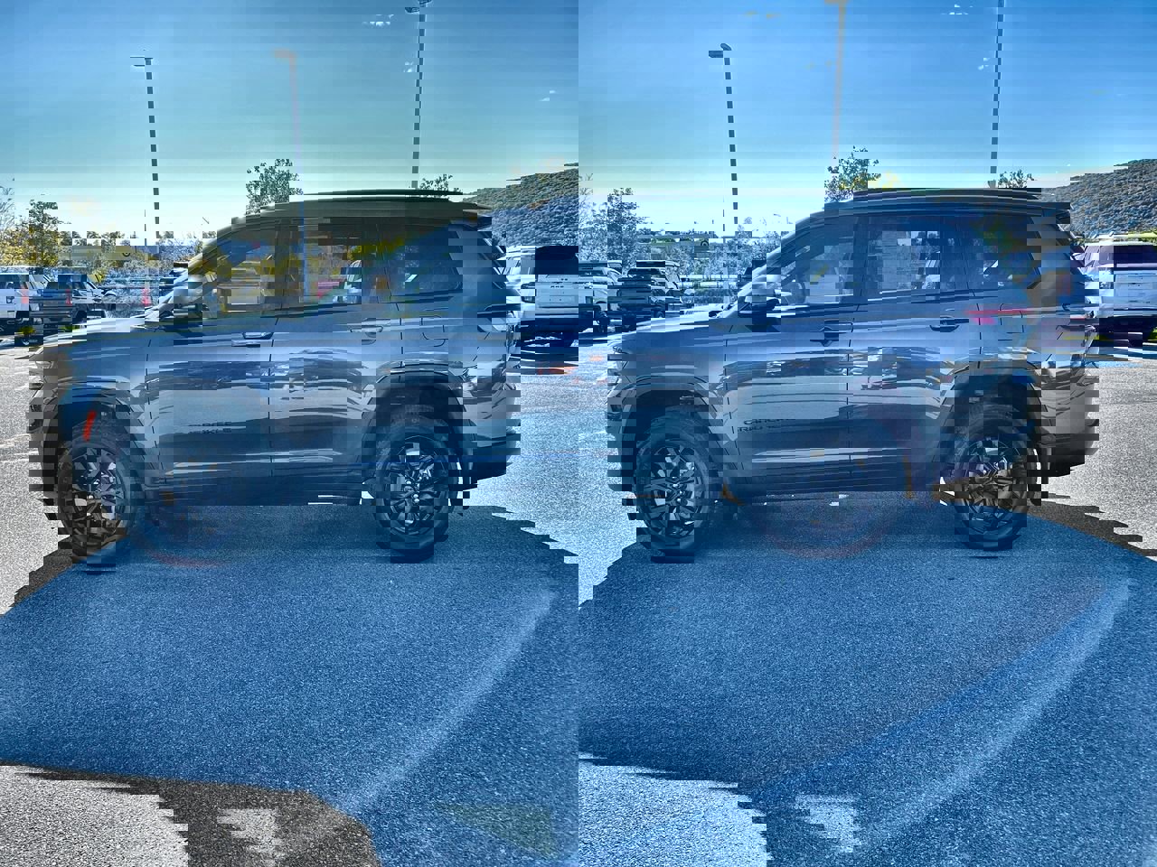 2025 Jeep Grand Cherokee Altitude X photo 4