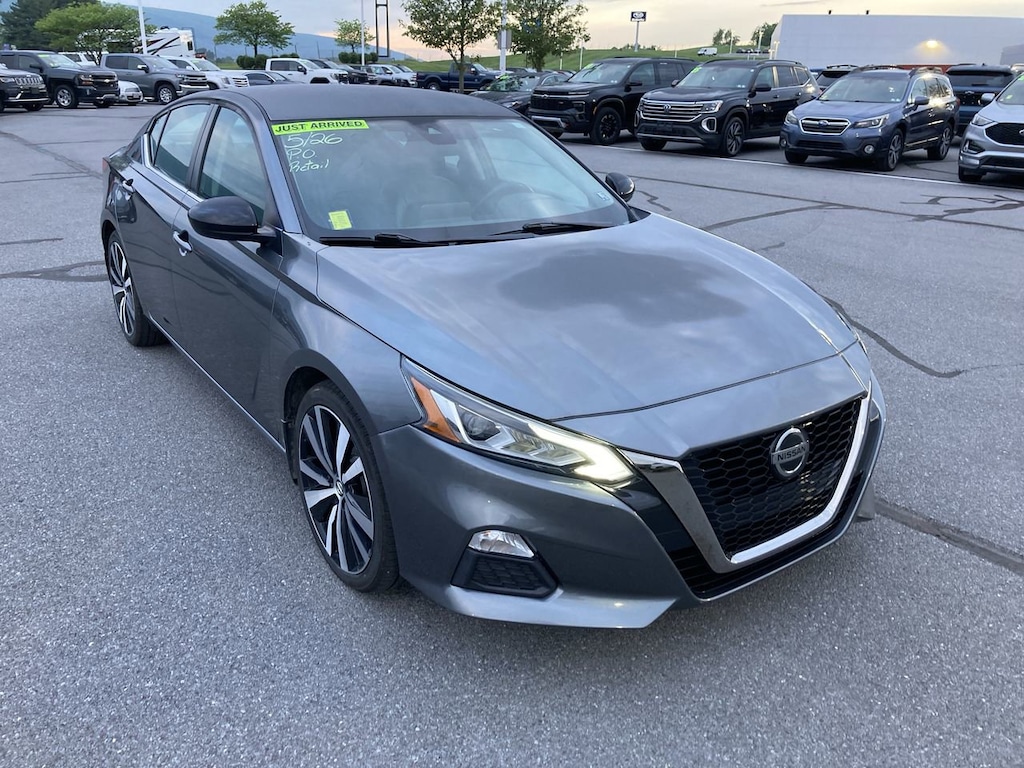 Used 2020 Nissan Altima 2.5 SR Sedan
