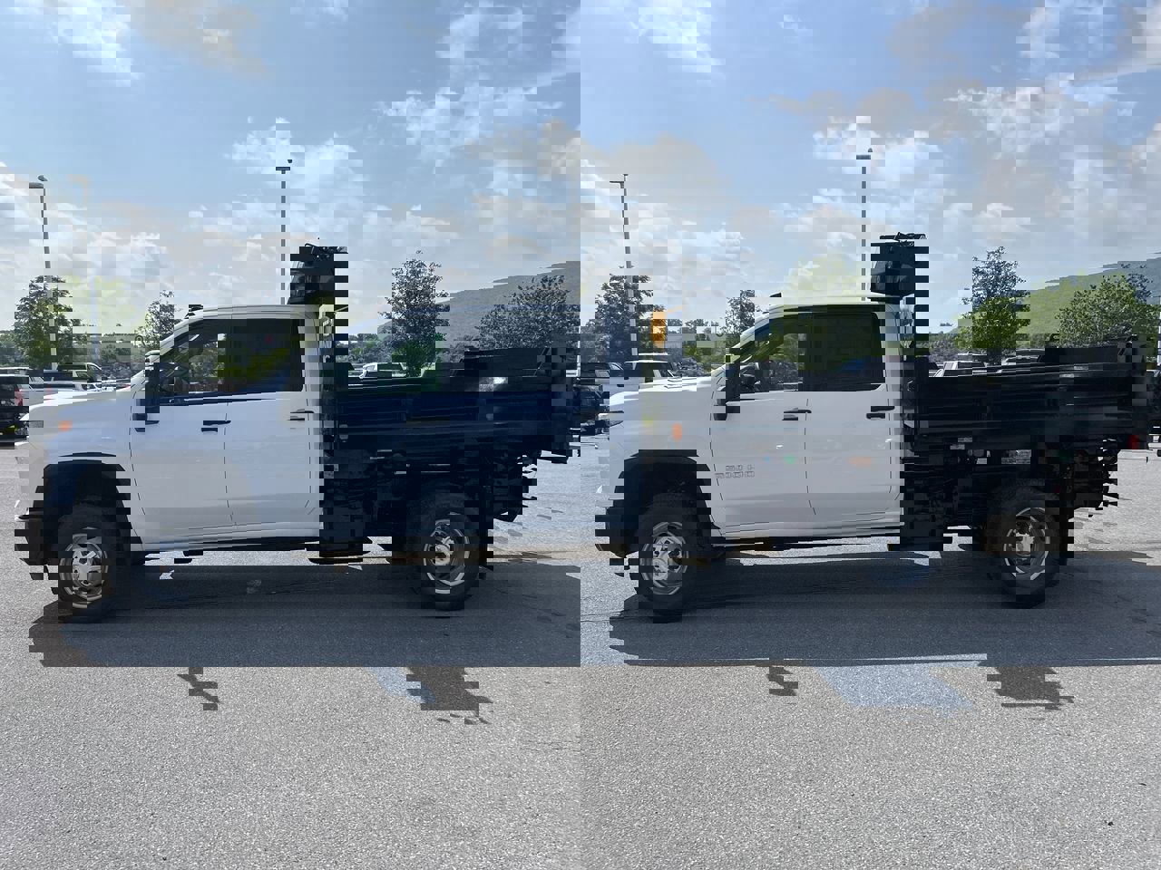 2025 Chevrolet Silverado 3500HD Work Truck photo 4