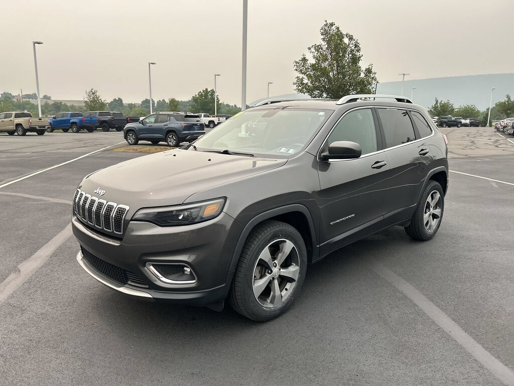 Used 2019 Jeep Cherokee Limited 4x4 SUV