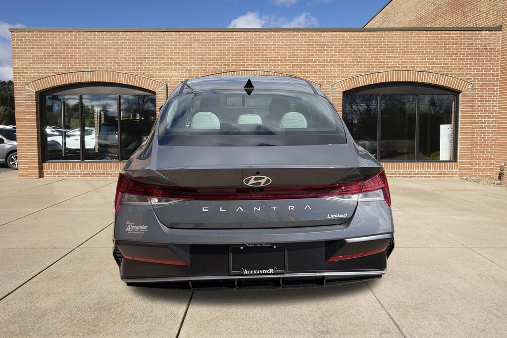 New 2026 Hyundai Elantra Limited Sedan