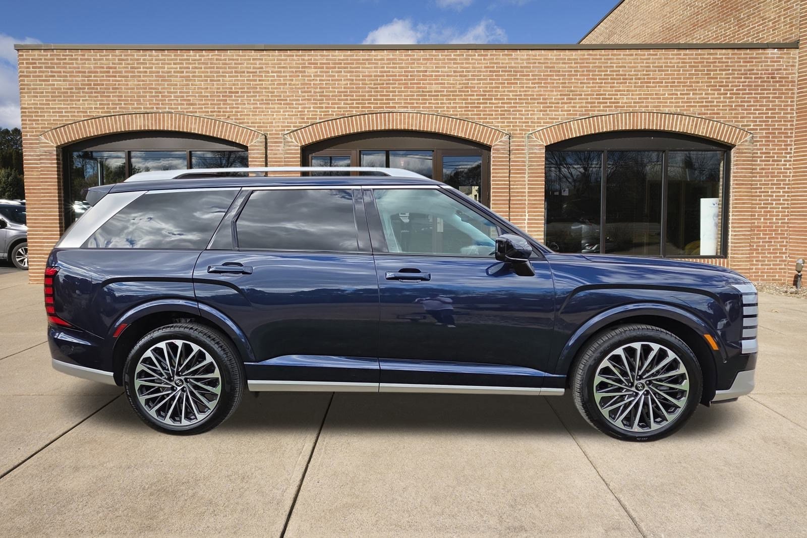 2026 Hyundai Palisade Calligraphy photo 2