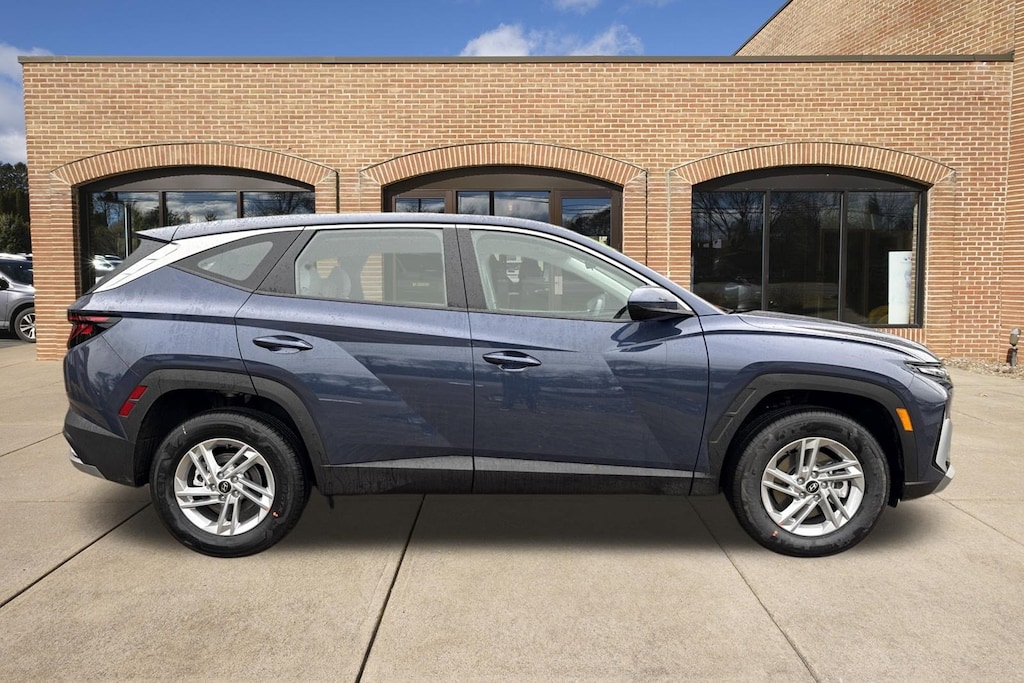 New 2026 Hyundai Tucson SE SUV