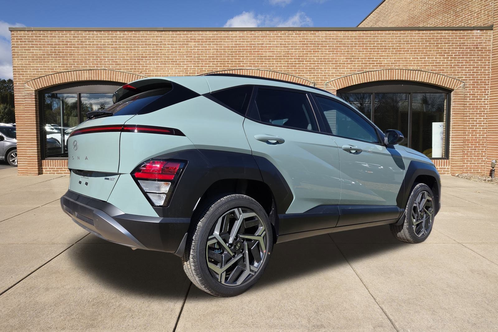 2026 Hyundai Kona SEL photo 2