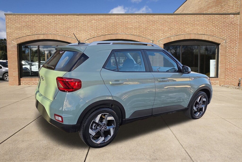 New 2026 Hyundai Venue SEL SUV