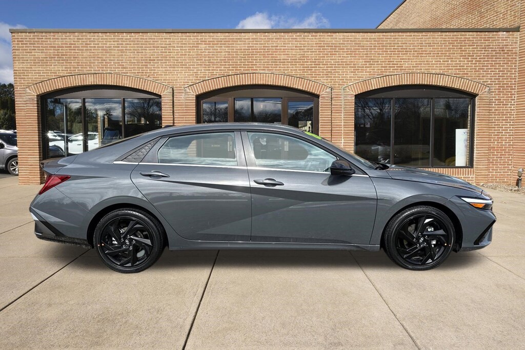 New 2026 Hyundai Elantra SEL Sport Premium Sedan