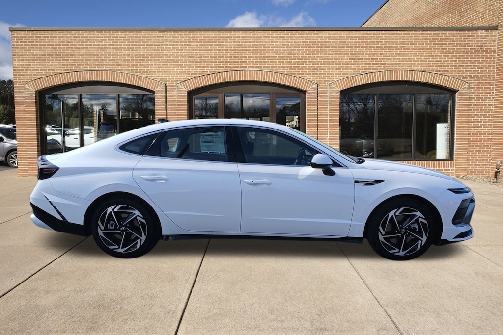 New 2026 Hyundai Sonata SEL Sport Sedan
