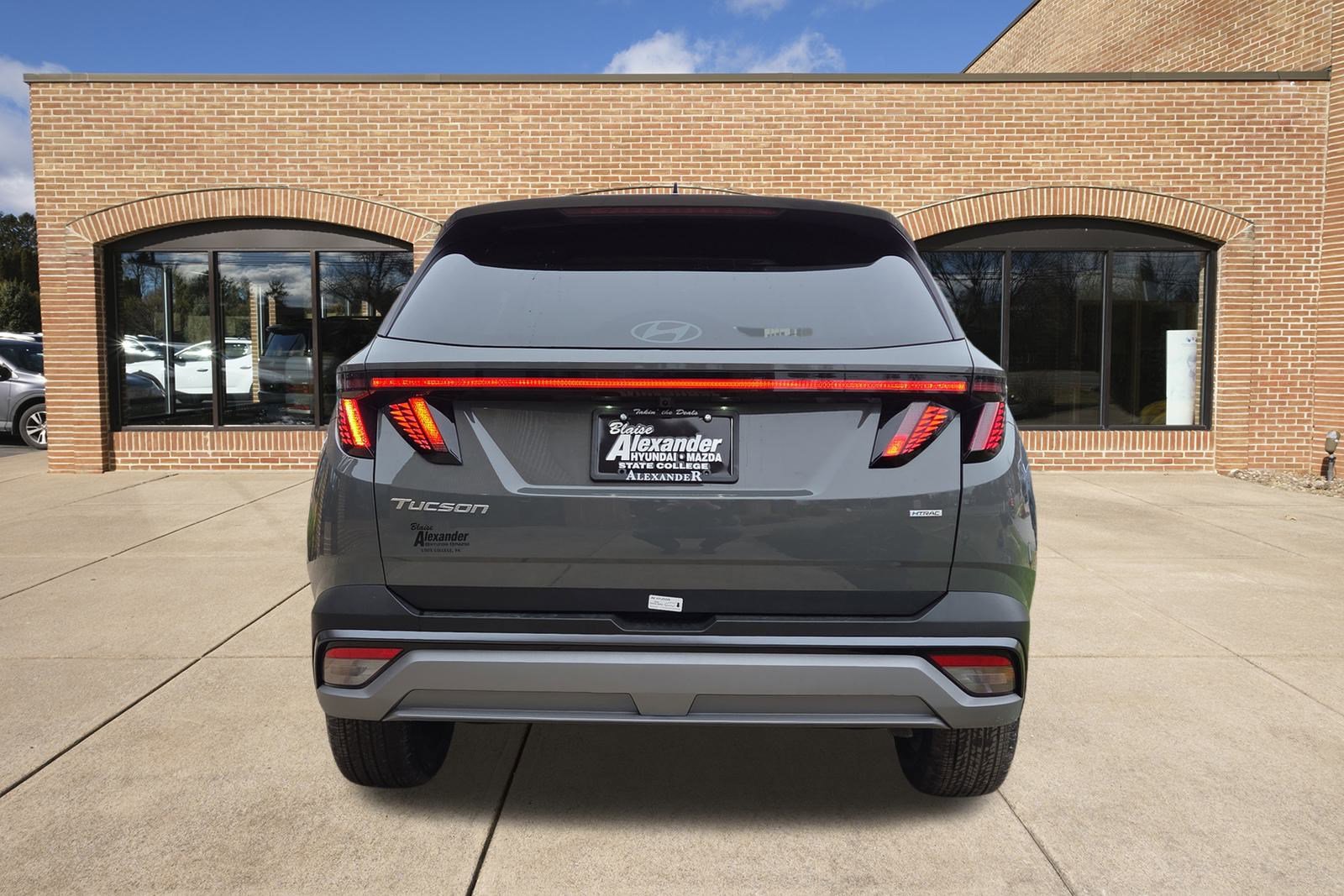 2026 Hyundai Tucson SEL Convenience photo 3