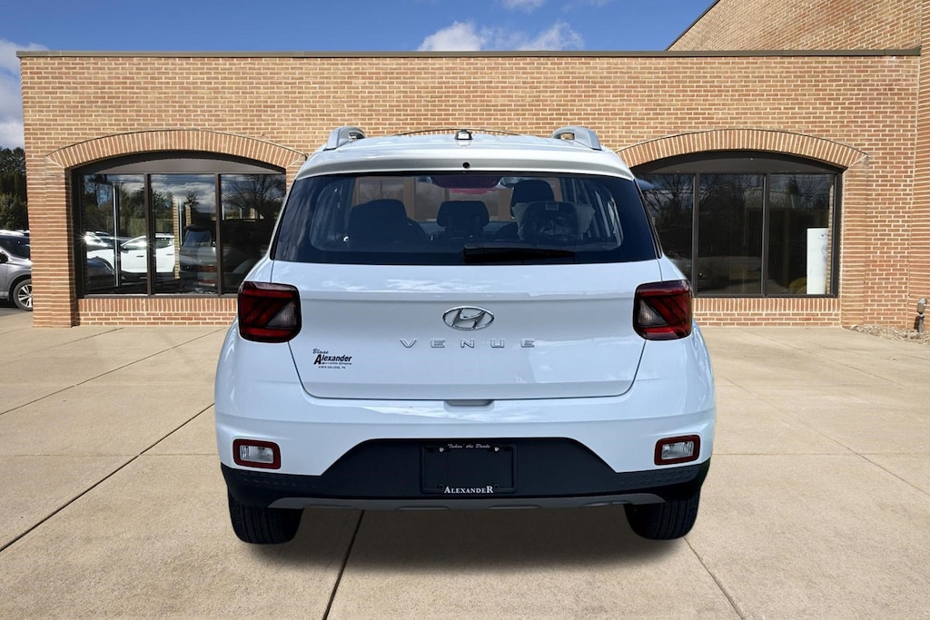 New 2026 Hyundai Venue SEL SUV