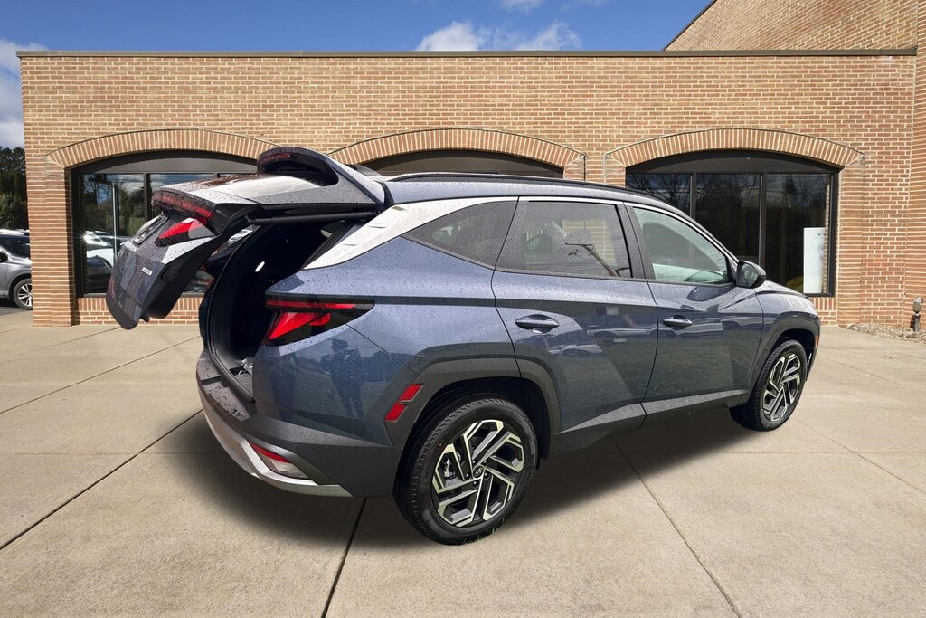 New 2026 Hyundai Tucson SEL Plus SUV