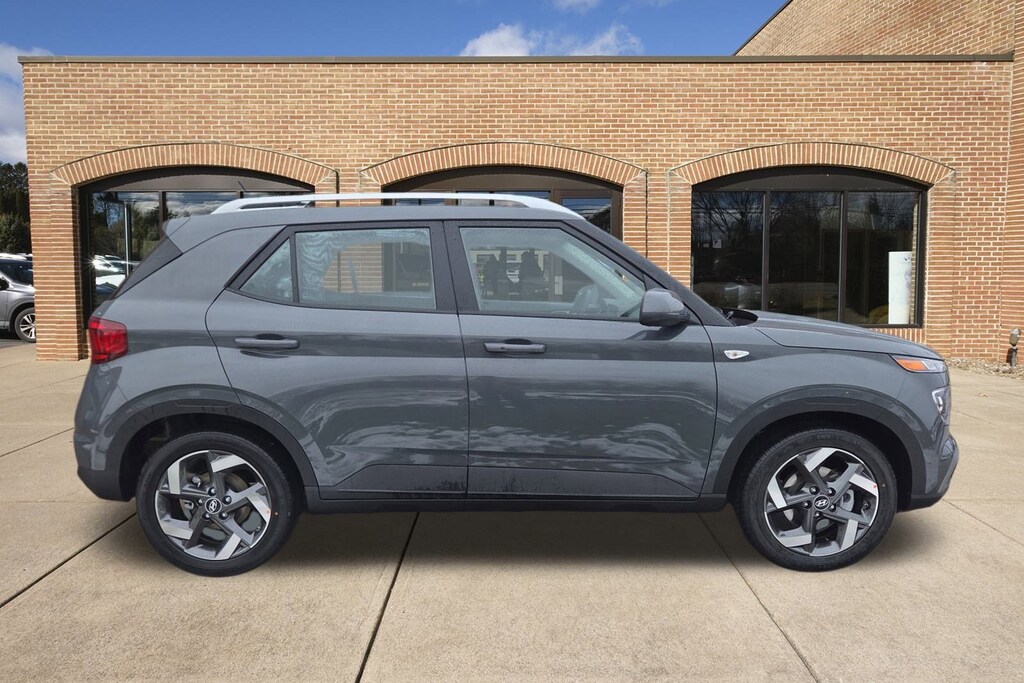 New 2026 Hyundai Venue SEL SUV