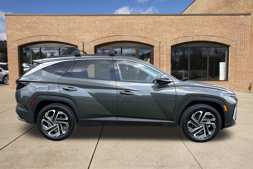 New 2026 Hyundai Tucson Plug-In Hybrid Limited SUV